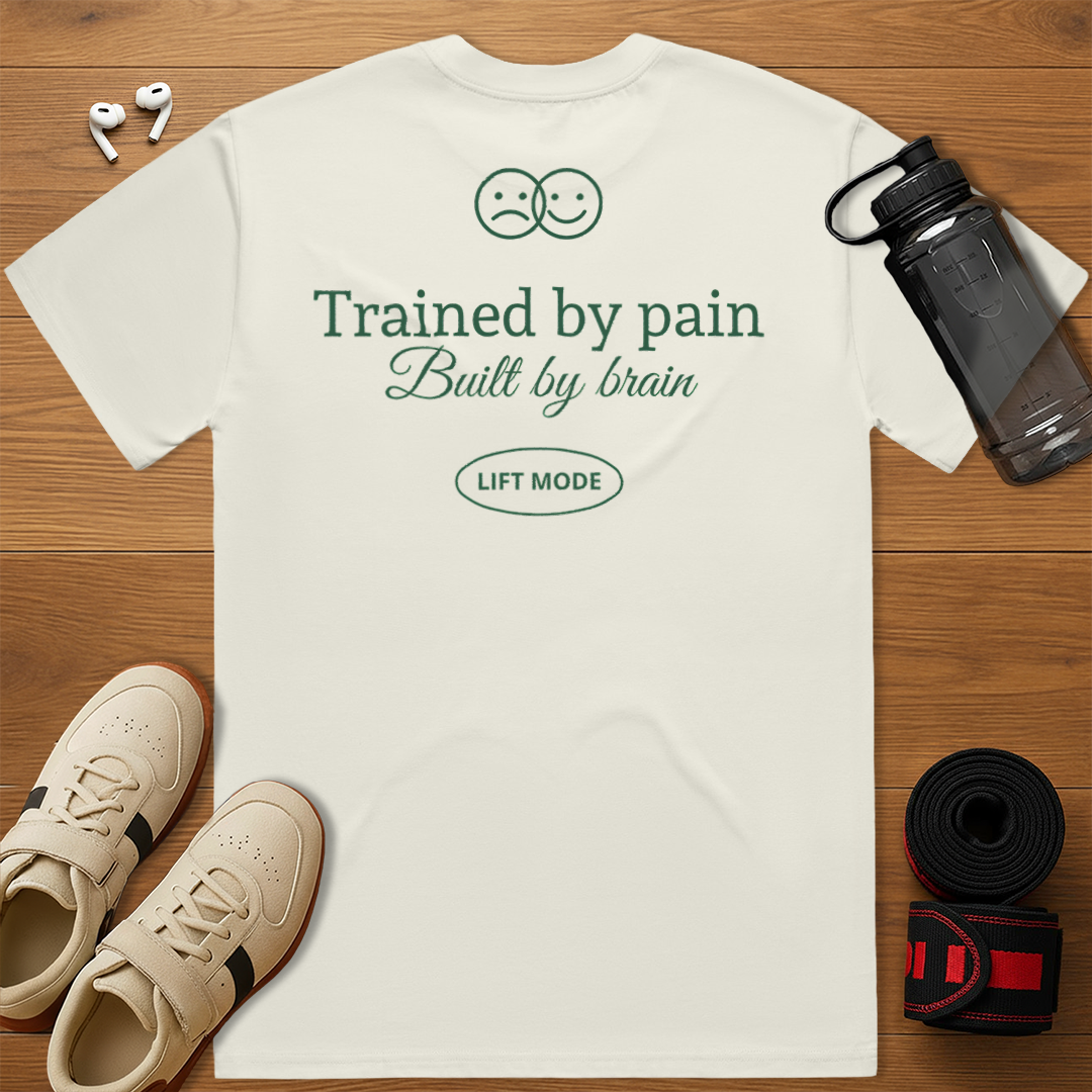 Trained by pain - Relaxed Fit T-Shirt